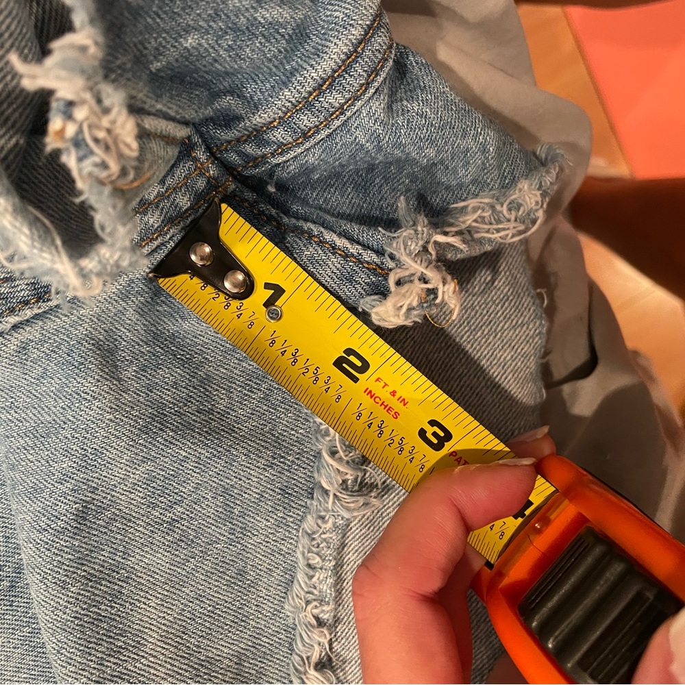 Levi’s - Picture 5 of 6
